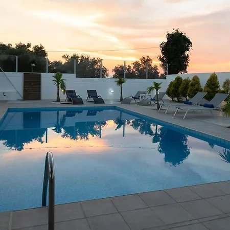 Myrto Heated Pool Kato Daratso