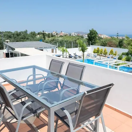 Myrto Heated Pool Villa *